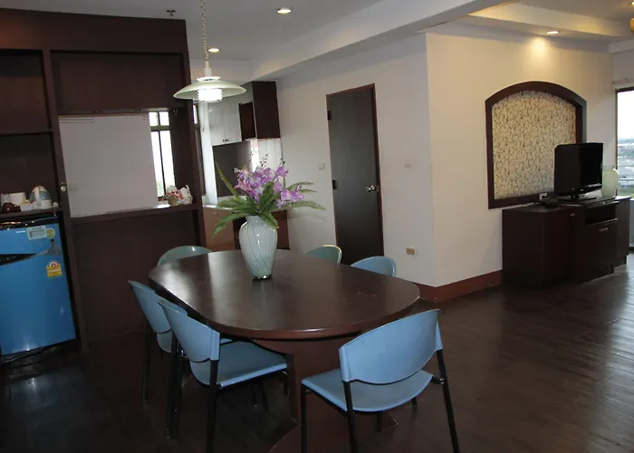 Grand Tara Garden Thai Hotel