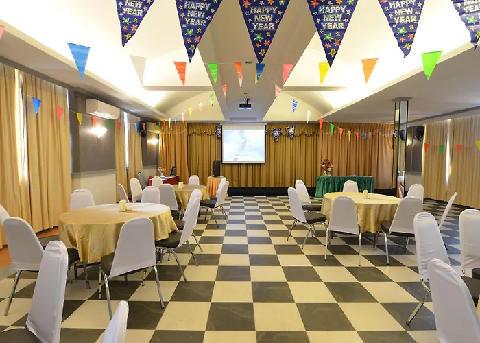 Hotel Grand Tara Garden Thai